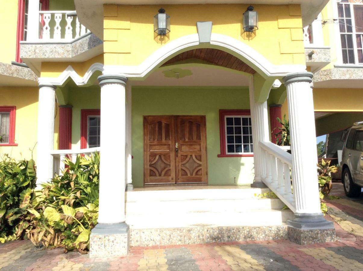 Jamaica Dream Gateway Hotel Richmond Ngoại thất bức ảnh